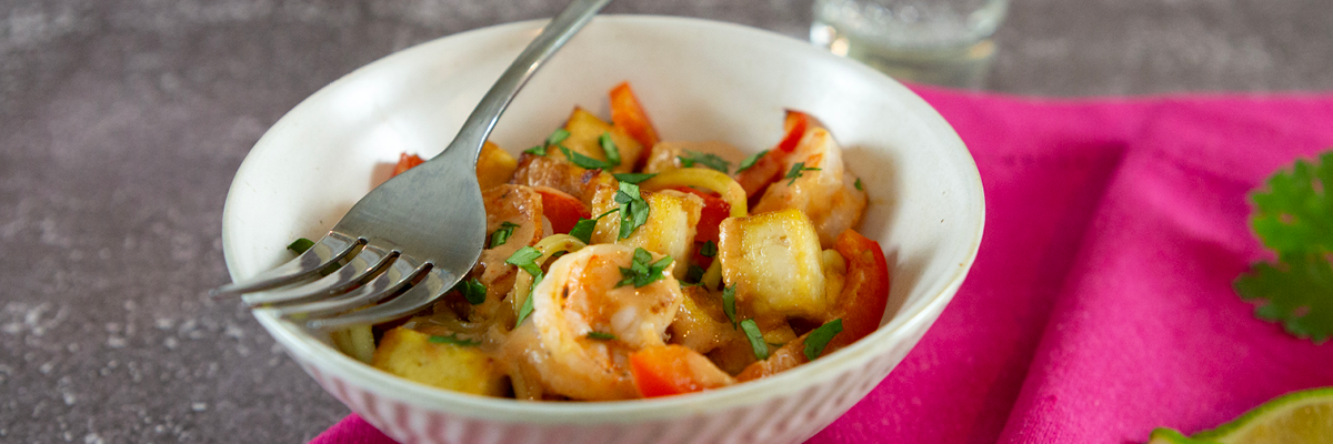 Thai Peanut Curry Zoodles with Shrimp and Tofu