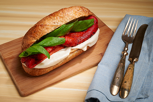 https://www.davita.com/-/media/davita/import/uploadedimages/recipes_v4/pizza_and_sandwiches/roasted-red-pepper-basil-provolone-cheese-sandwich.jpg