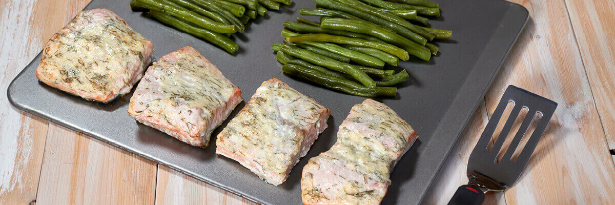 Sheet Pan Salmon and Green Beans