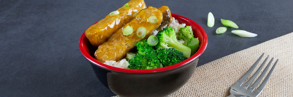 Teriyaki Tempeh Vegetable Bowl